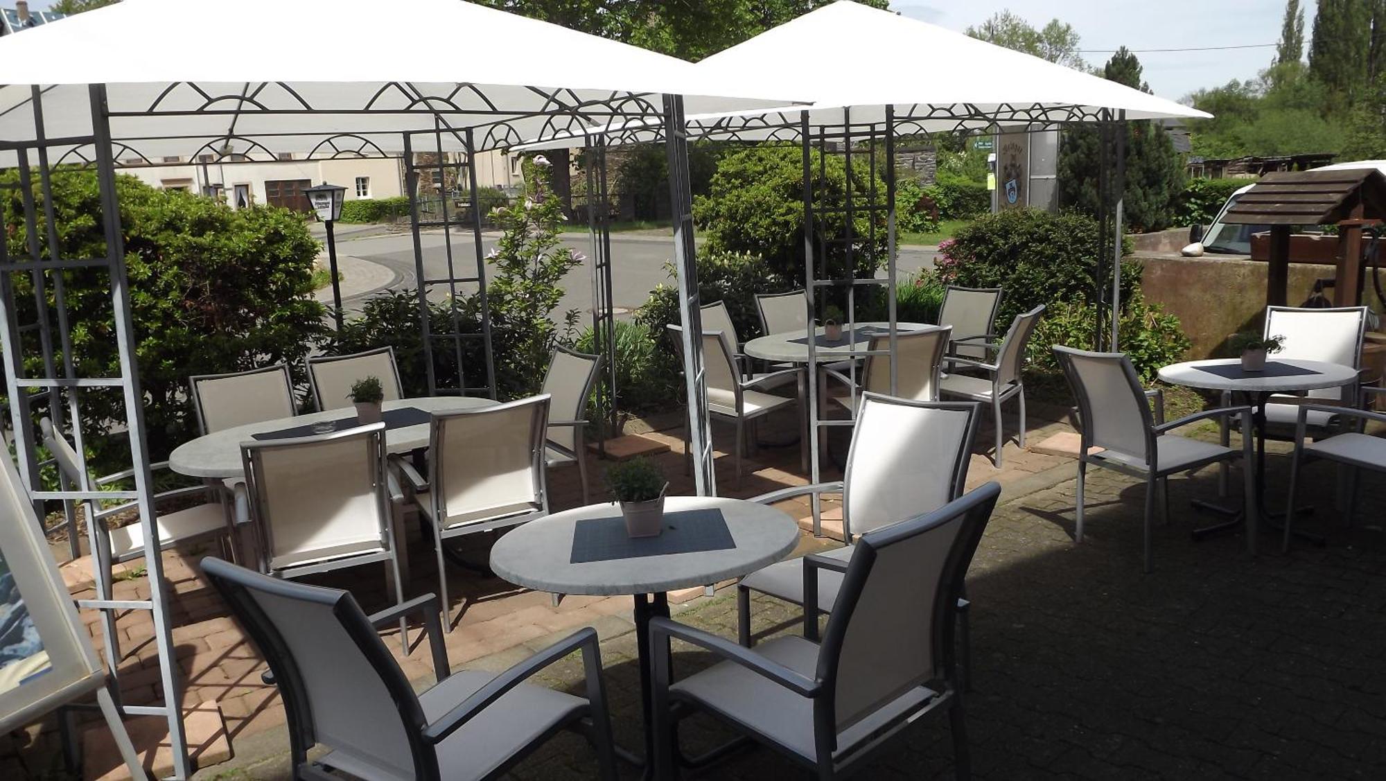 Apartamento Ferienweingut & Gutsrestaurant Becker Burgen  Exterior foto